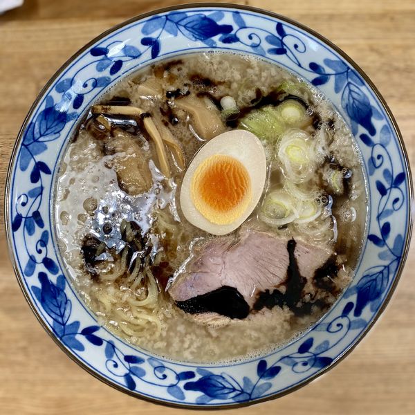 「背脂ラーメン ¥850円」@中華そば 佐とうの写真