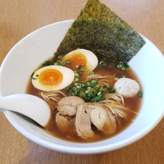 ラーメン屋 まるの画像