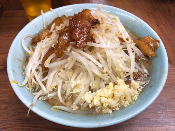 「豚入り」@ラーメン二郎 池袋東口店の写真