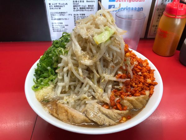 「ラーメン+追加豚2枚」@千里眼の写真