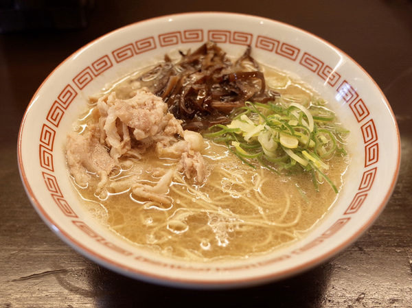 「‪博多とんこつ 半チャーハンセット…＋900円」@博多とんこつ かたぶつの写真