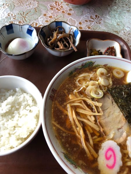 「手打ち中華そば大盛り+半ライス」@のんきやの写真