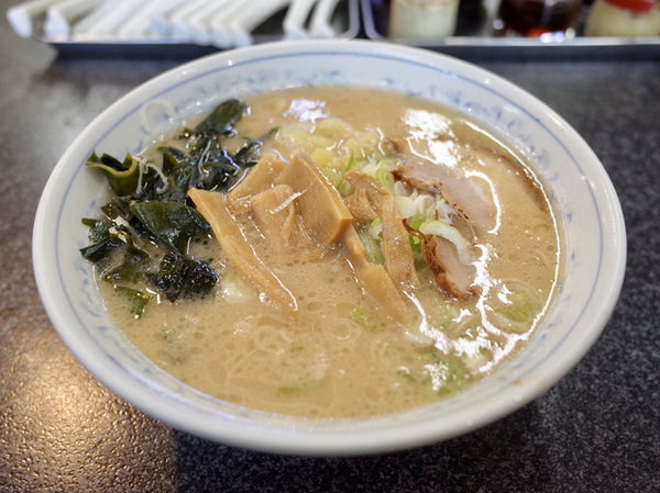 「‪ラーメン…650円‬」@ラーメン 前田家の写真