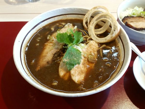 「醤油R　サバ・ブラック」@札幌篠路 ラーメンStyle 丸ふの写真