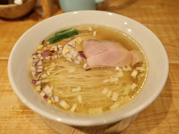「塩ラーメン…750円‬」@いえろうの写真