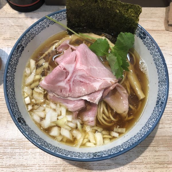 「煮干しそば (濃口) ﾀﾏﾈｷﾞVer.￥850」@中華そば 四つ葉の写真