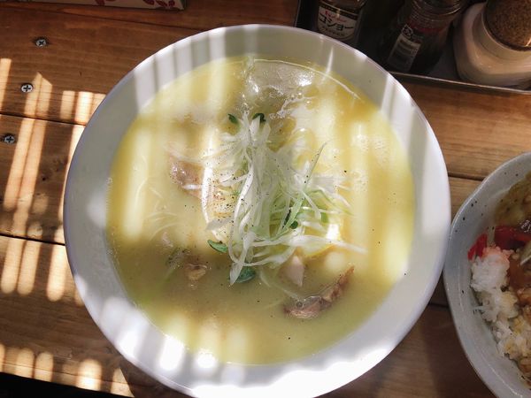 「鶏白湯ラーメン」@麺屋 蓮々の写真