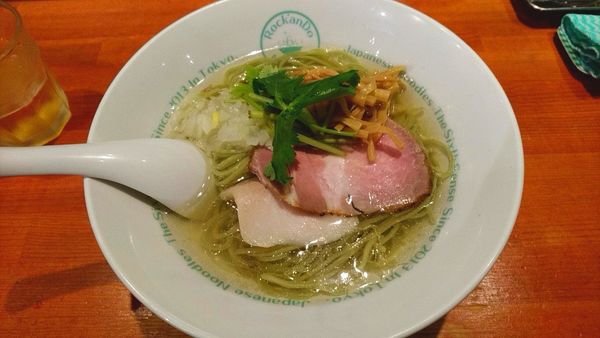 「しおグリーン麺_870円」@麺屋 六感堂 Rock'anDoの写真