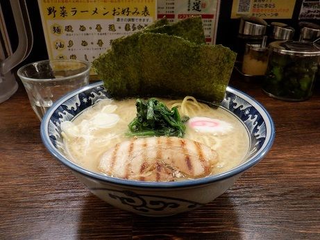 「濃厚豚骨ラーメン（塩）」@麺屋 武士道 都立大学店の写真