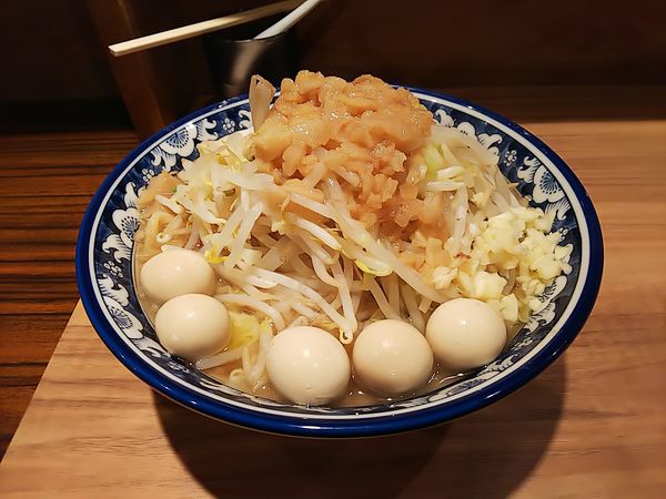「ラーメン中」@ラーメン 平山の写真
