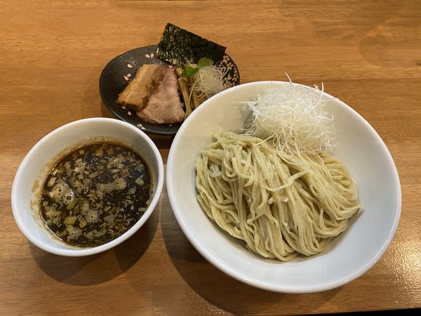 「淡麗醤油つけ麺850＋白髪ネギ100」@麺処 湯咲の写真