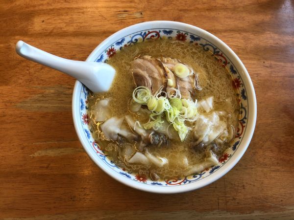 「味噌チャーシューワンタンめん」@らーめん 大雅の写真