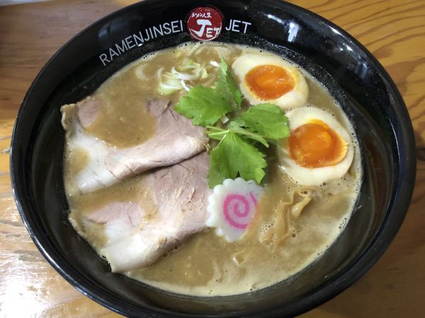 「鶏煮込みそば（味玉）」@ラーメン人生 JET600の写真