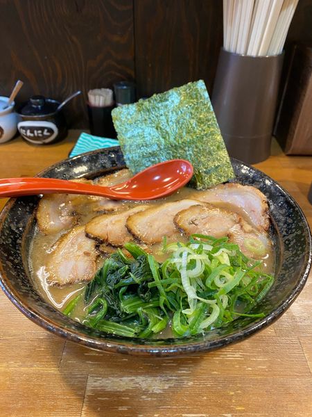 「白チャーシュー麺」@ラーメンどやどやの写真