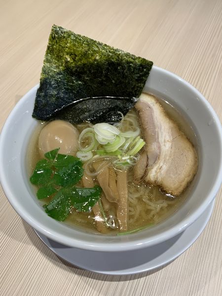 「あごたし塩 770円 味玉110円」@あごだし 川崎製麺所の写真