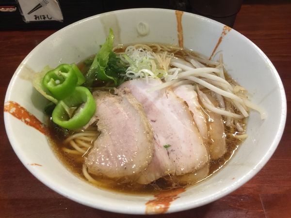 「追鰹醤油らーめん+ちゃーしゅー」@旬麺しろ八の写真