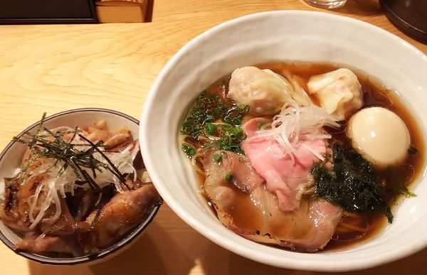 「特製真鯛醤油らーめん＋チャーシュー丼」@麺や さい門の写真