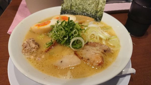 「鶏煮込らぁめん 800円」@岡本商店 北浜店の写真