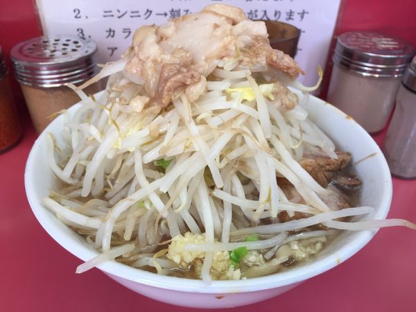 「小ラーメン+豚増し券」@ラーメン二郎 小岩店の写真