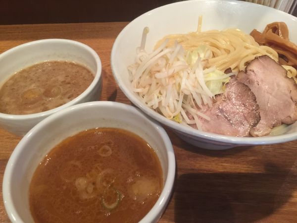 「二色つけめん」@神保町 可以の写真