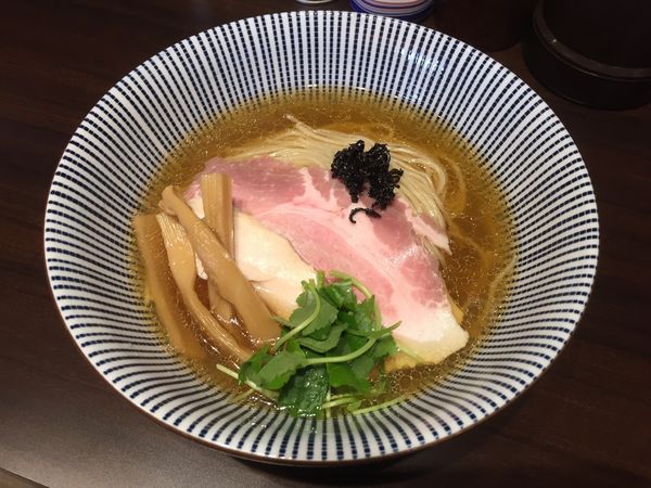 「【20杯限定】冷やし煮干そば」@寿製麺 よしかわ 西台駅前店の写真