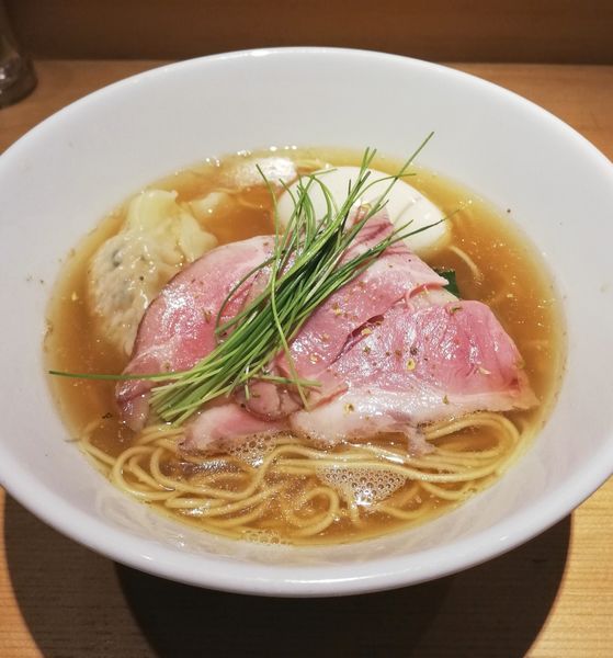 「特製塩そば(鶏､秋刀魚節)」@鶏そば 山もとの写真