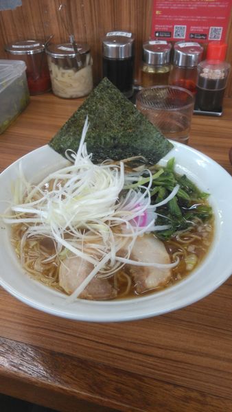 「中華そば醤油味(大盛)」@町田商店 太平通店の写真