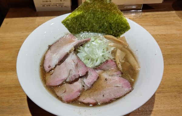 「煮干しチャーシューメン1000円」@麺百式の写真