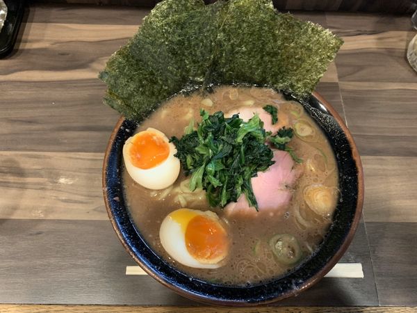 「のり玉ラーメン」@神田ラーメン わいず 神田本店の写真