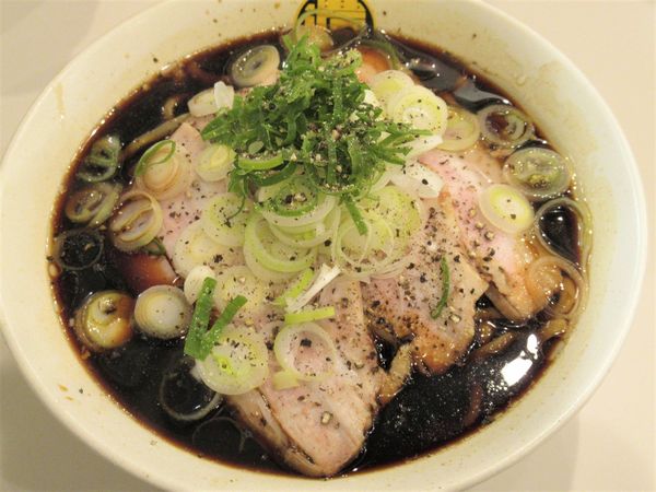 「荻窪ブラック（870円）」@濃菜麺 井の庄 荻窪店の写真