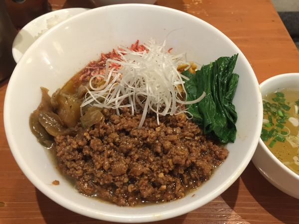 「汁なし坦々麺+ひき肉」@担々麺 ほおずきの写真