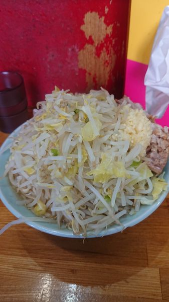 「ラーメン  野菜多め  ニンニク」@ラーメン髭の写真