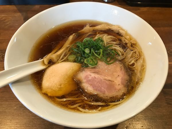 「醤油そば　830円」@中華そば 煖々の写真