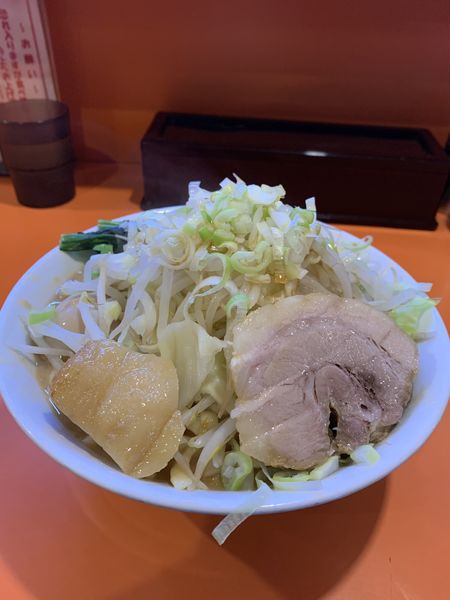 「ラーメン豚一切れ　大盛り　レン草」@ちばからの写真
