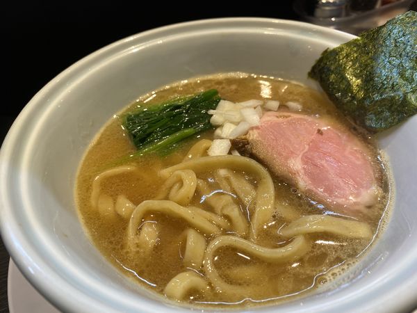 「三極志の家系ラーメン 800円」@らーめん 三極志の写真