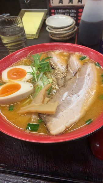 「茶丸煮玉子入り(＋煮豚)」@煮豚亭 砂馬の写真