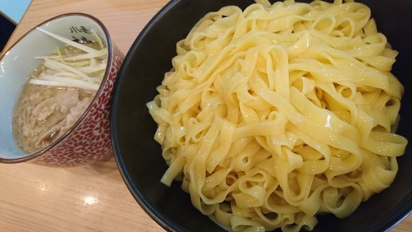 「こってり醤油、大盛」@小麦と肉 桃の木の写真