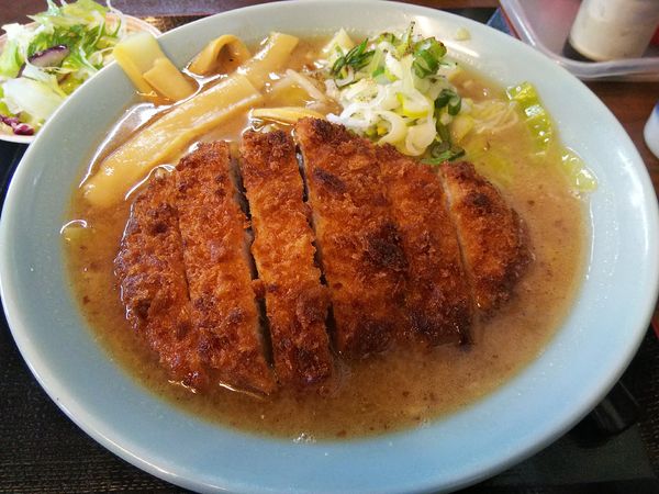 「味噌トンカツラーメン定食　※ライス抜きで１００円引き」@お食事処 いりますの写真