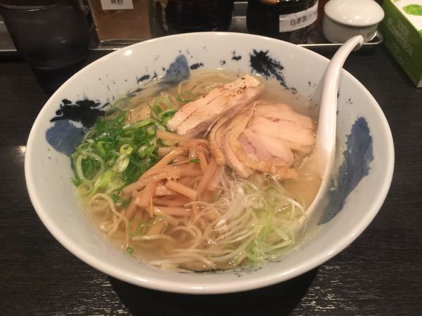 「鶏そば」@自家製麺 鶏そば 三歩一の写真
