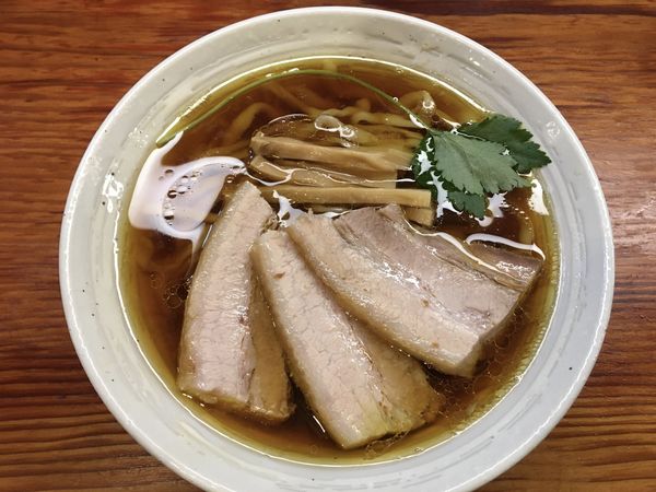 「【限定】比内地鶏醤油らーめん」@純手打ち 麺と未来の写真