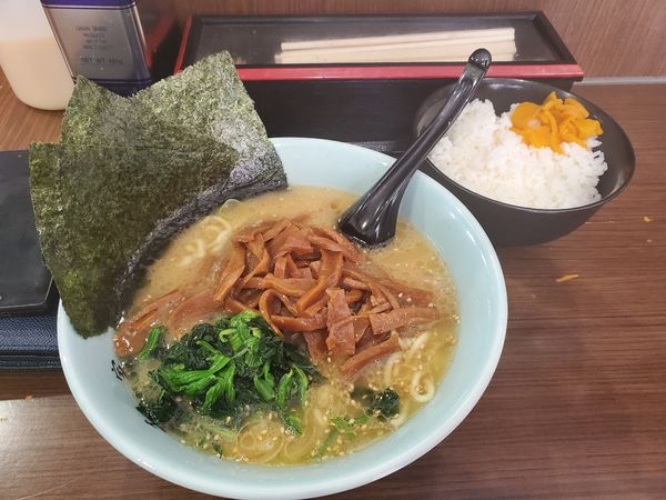 「メンマラーメン 並とライス」@千家 本店の写真