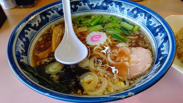 「らぁ麺セット９５０円半チャー飯付」@ラーメン ドラゴンボールの写真