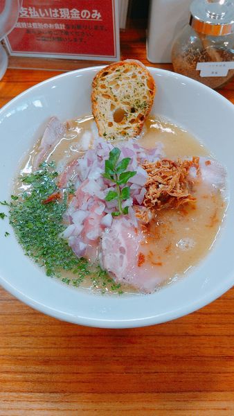 「チャーシュー鶏そば」@アメノオトの写真