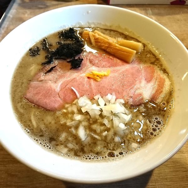 「濃厚煮干そば 850」@麺屋らんまるの写真