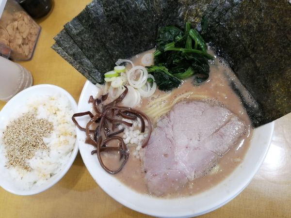 「ラーメン+海苔+ライス」@うまいヨ ゆうちゃんラーメンの写真