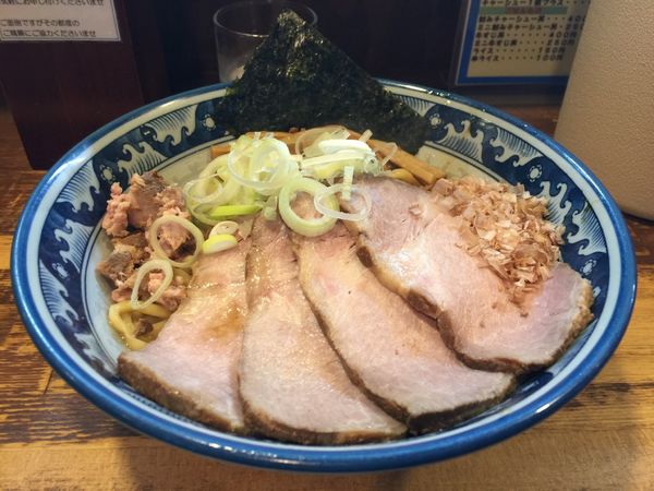 「油そば+チャーシュー増し(+3枚)」@兎に角 松戸店の写真