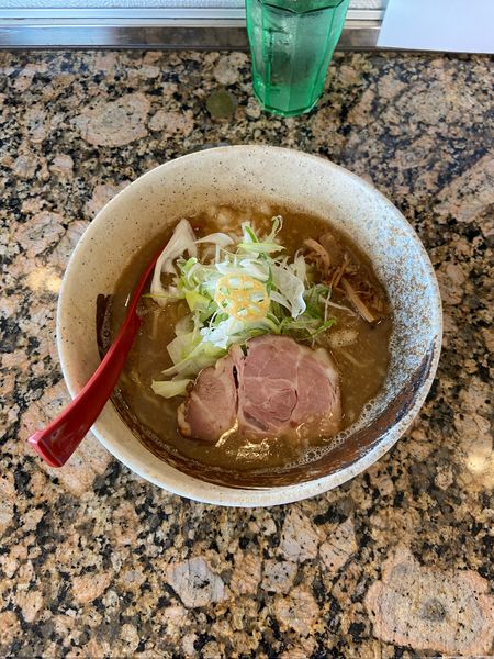 「マグロ豚骨醤油ラーメン」@麺処 蓮海 真栄本店の写真