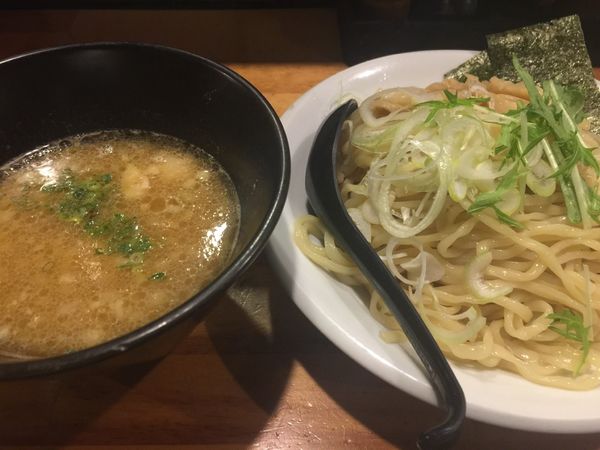 「つけそば鶏骨醤油スープ」@濃厚鶏そば 麺屋武一 新橋本店の写真