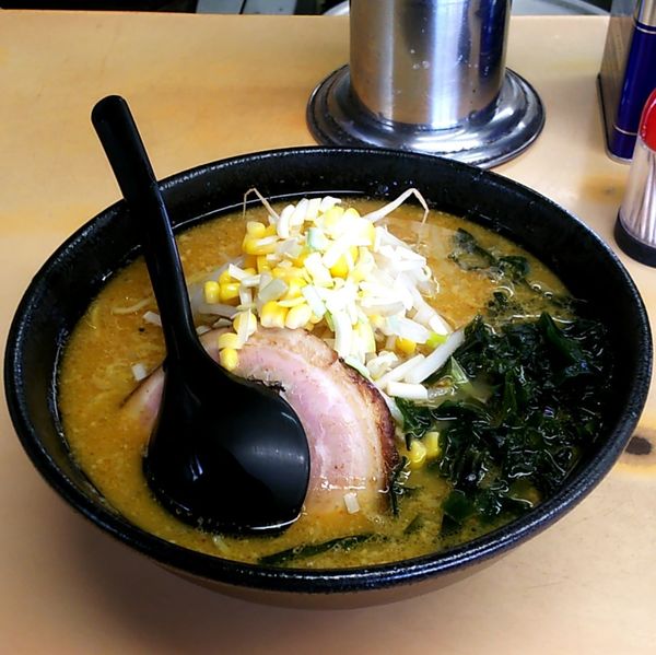 「みそラーメン(中盛)」@ラーメンインターの写真