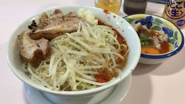 「のどごし生→ラーメンニンニクトウガラシ炙り+スペ卵」@成蹊前ラーメン 吉祥寺の写真